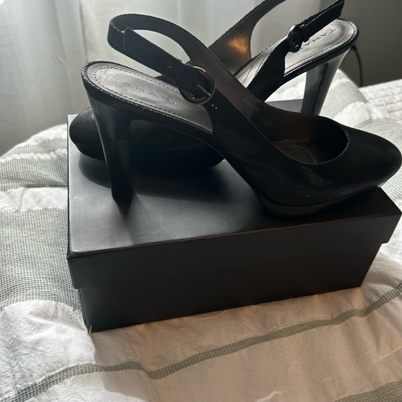 Spring 2025 is for sling backs! - Picture 3 of 6